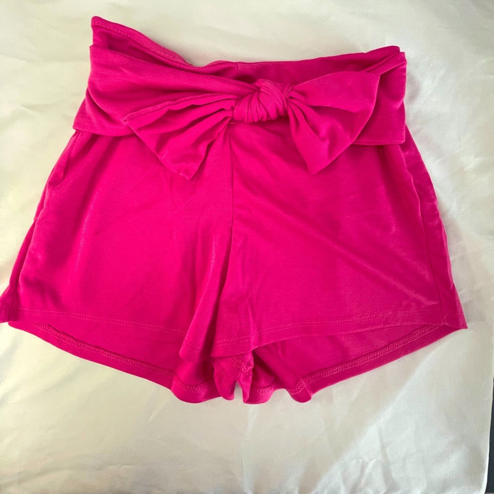NWT pink shorts with bow by Laura Ashely small